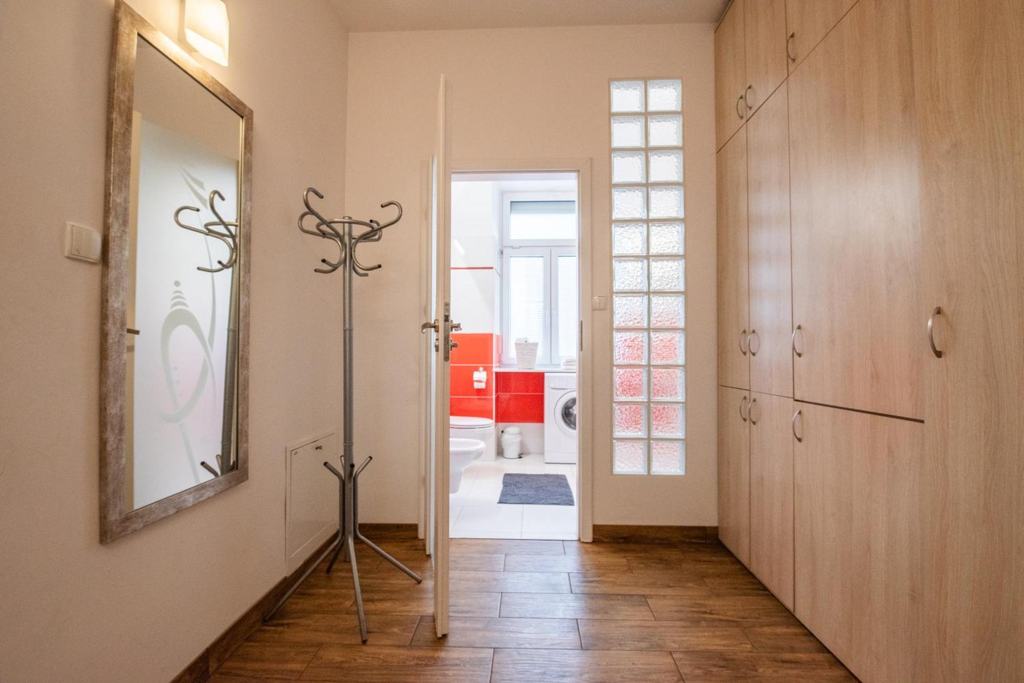 City Lights Bosacka クラクフ 部屋 写真